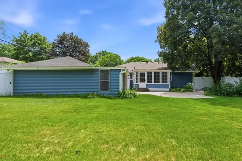 12 W 104th Street Bloomington MN 55420