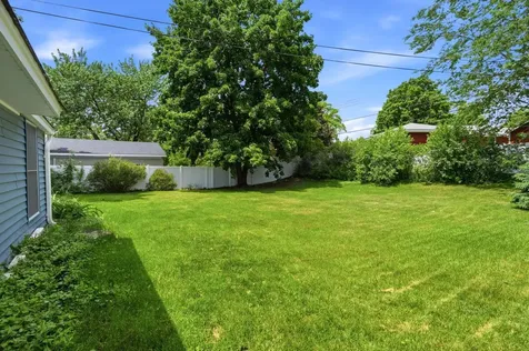 12 W 104th Street Bloomington MN 55420