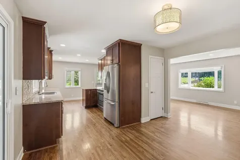 12 W 104th Street Bloomington MN 55420