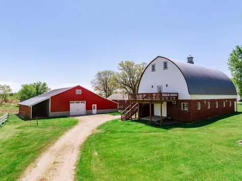 5976 County Road 141 Saint Augusta MN 56301