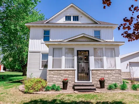 5976 County Road 141 Saint Augusta MN 56301