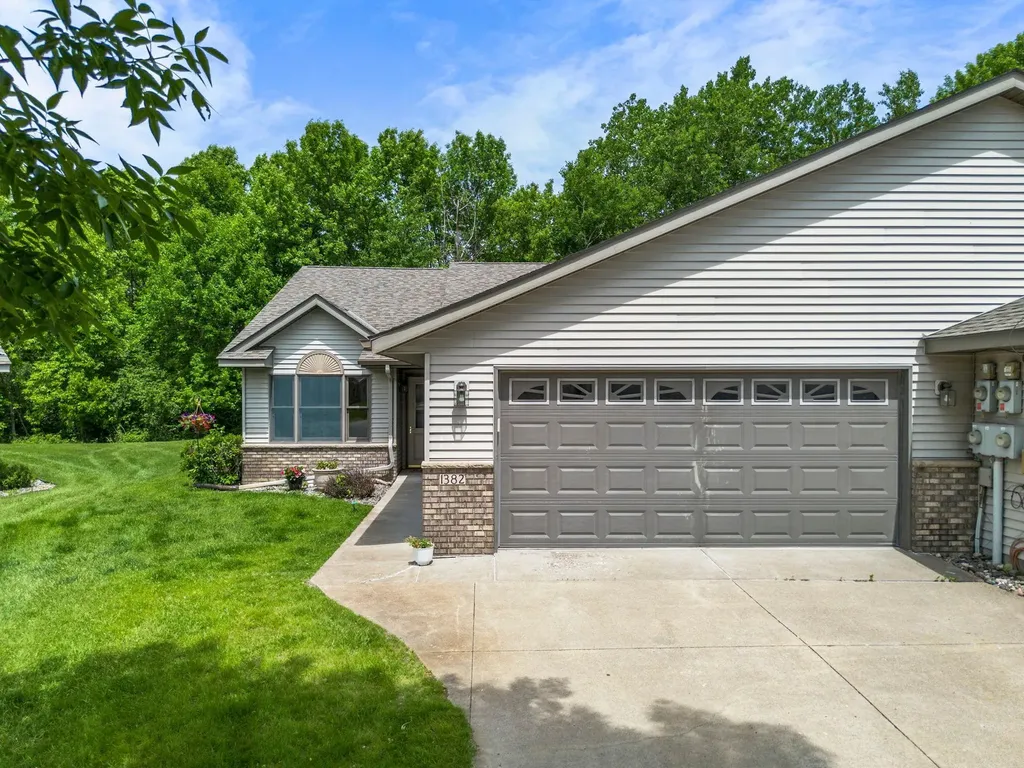 1382 4th Avenue NW Milaca MN 56353