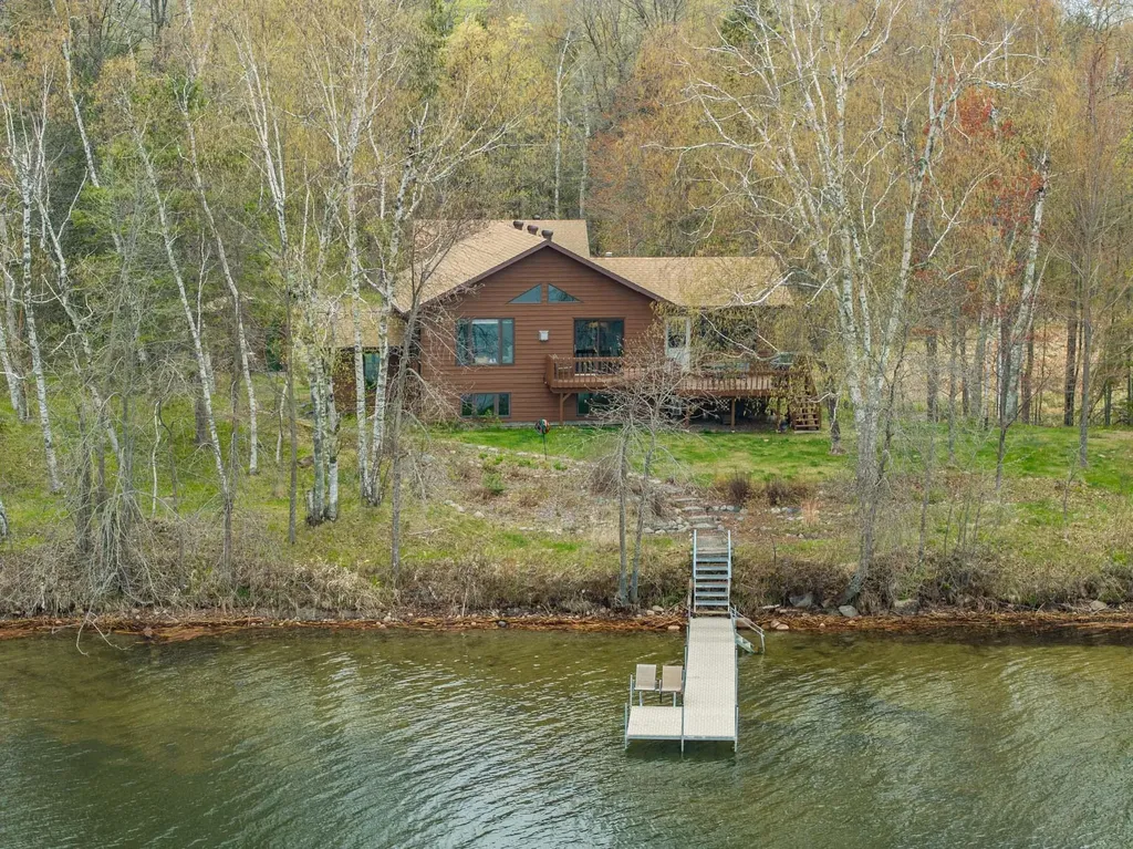 32270 Rabbit Run Cohasset MN 55721