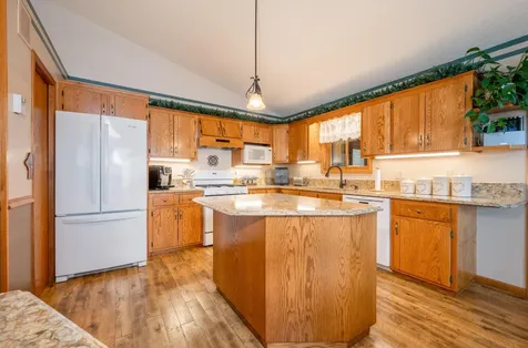 32270 Rabbit Run Cohasset MN 55721