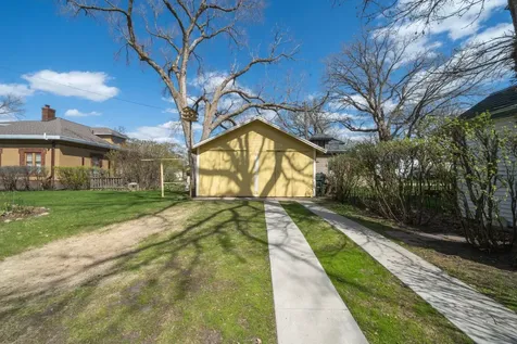 424 6th Avenue W Alexandria MN 56308