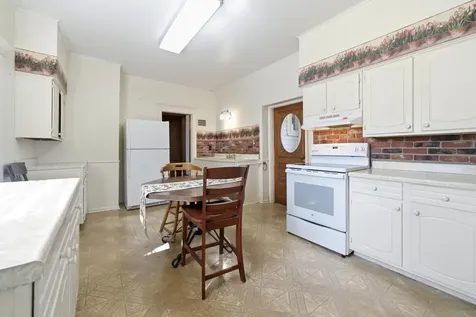 424 6th Avenue W Alexandria MN 56308