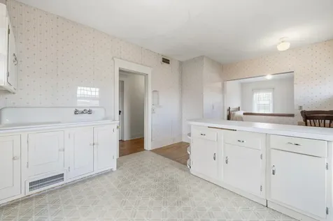 424 6th Avenue W Alexandria MN 56308