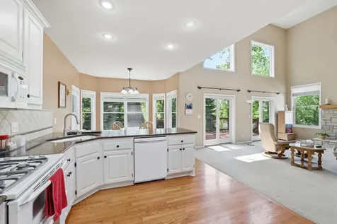 1084 Tamberwood Court Woodbury MN 55125