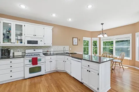1084 Tamberwood Court Woodbury MN 55125