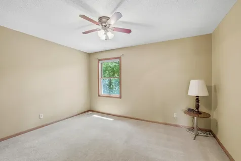 1084 Tamberwood Court Woodbury MN 55125