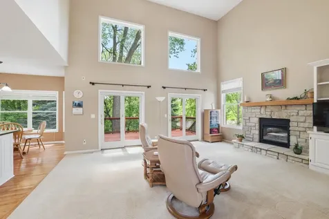 1084 Tamberwood Court Woodbury MN 55125