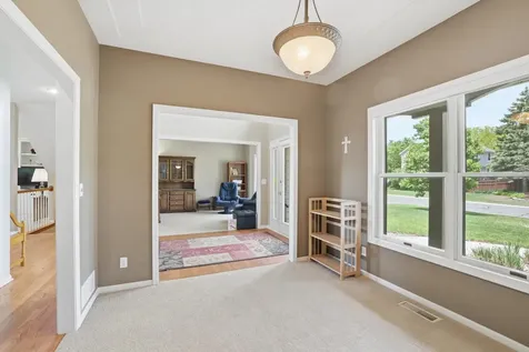 1084 Tamberwood Court Woodbury MN 55125