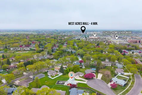 1437 E Gateway Circle S Fargo ND 58103