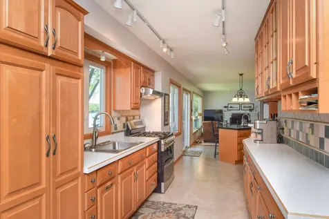 10756 Zieglers Drive N Brooklyn Park MN 55443