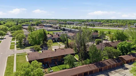2011 Park Boulevard S Fargo ND 58103