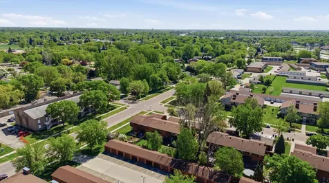 2011 Park Boulevard S Fargo ND 58103