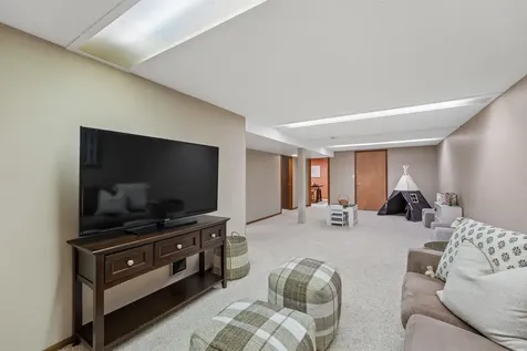 881 Pandora Drive NE Fridley MN 55432