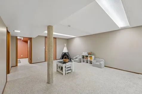 881 Pandora Drive NE Fridley MN 55432