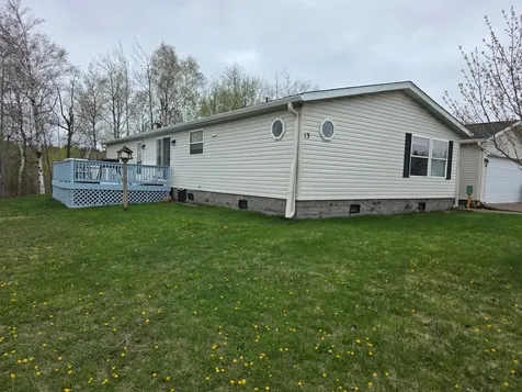 13 Spruce Drive Duluth MN 55810
