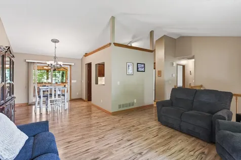 13628 Bryant Place S Burnsville MN 55337
