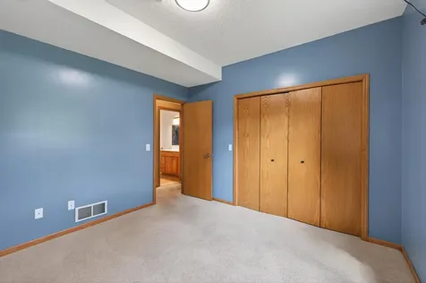13628 Bryant Place S Burnsville MN 55337