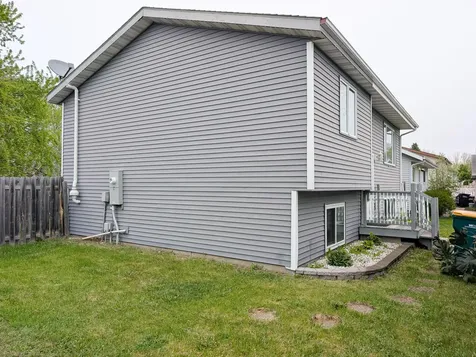 1918 5 Avenue E West Fargo ND 58078