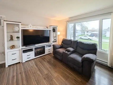 1918 5 Avenue E West Fargo ND 58078