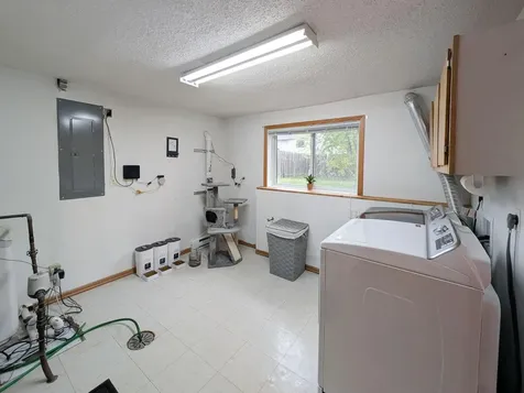1918 5 Avenue E West Fargo ND 58078