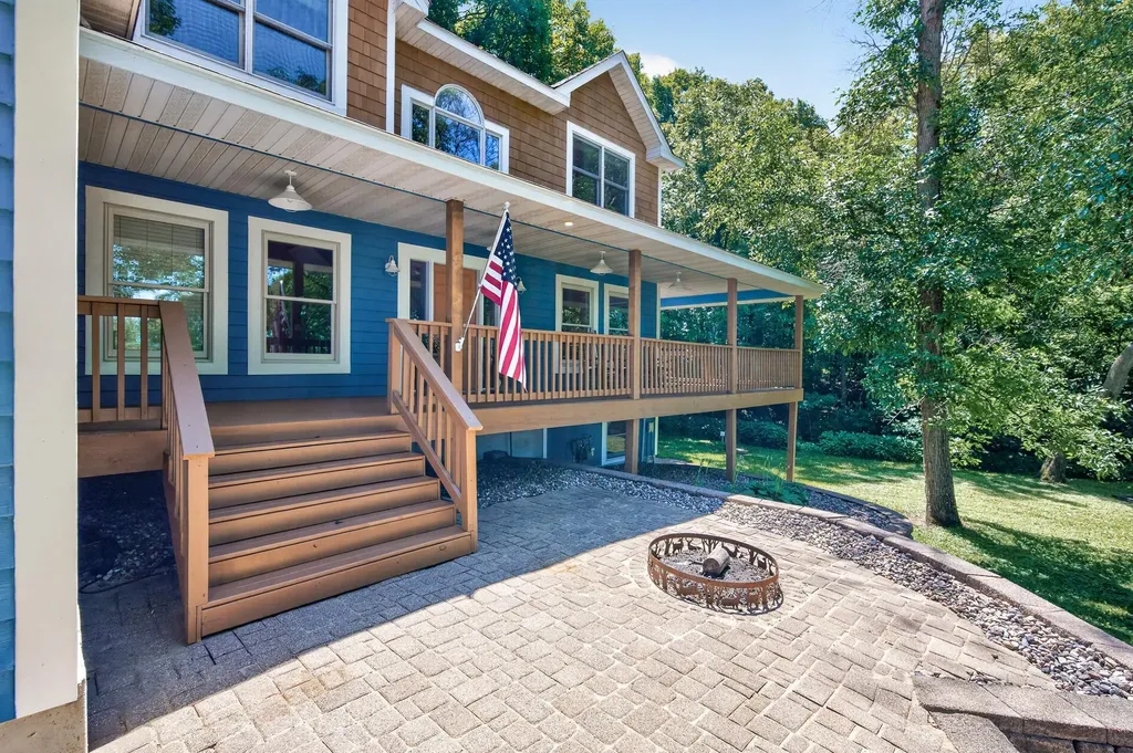 7200 Owen Street Loretto MN 55357
