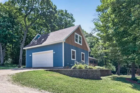 7200 Owen Street Loretto MN 55357