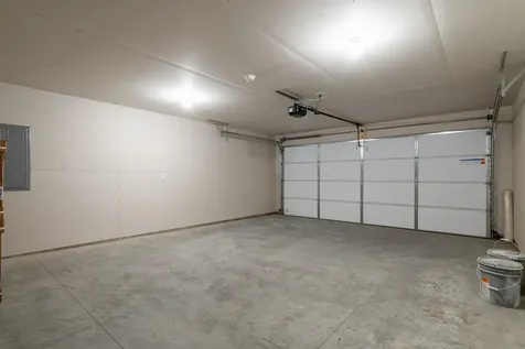 1244 4th Avenue NW Valley City ND 58072