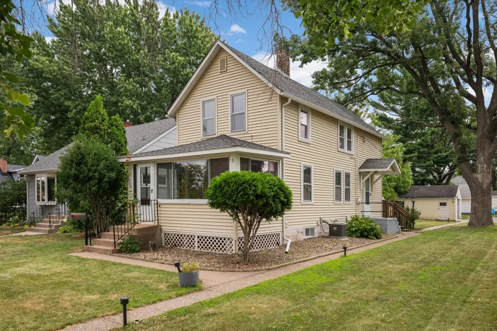 4852 Bloom Avenue White Bear Lake MN 55110