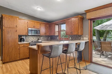 1866 Edgewater Avenue Arden Hills MN 55112