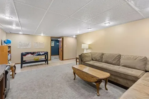 1866 Edgewater Avenue Arden Hills MN 55112