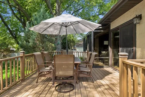 1866 Edgewater Avenue Arden Hills MN 55112