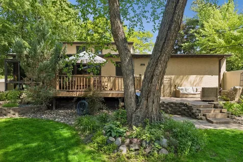 1866 Edgewater Avenue Arden Hills MN 55112