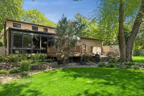1866 Edgewater Avenue Arden Hills MN 55112