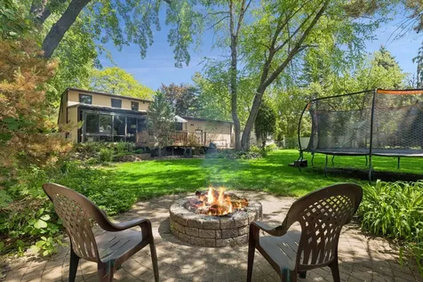 1866 Edgewater Avenue Arden Hills MN 55112