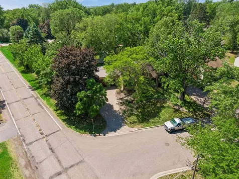 1866 Edgewater Avenue Arden Hills MN 55112
