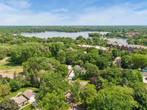 1866 Edgewater Avenue Arden Hills MN 55112