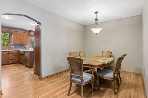 1866 Edgewater Avenue Arden Hills MN 55112
