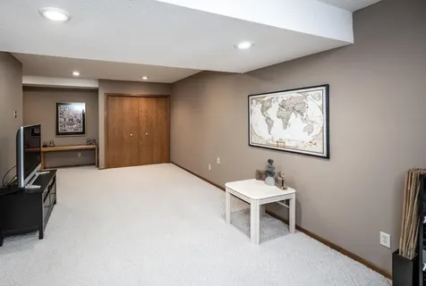 868 Basswood Lane Eagan MN 55123