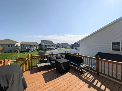 5817 57 Avenue S Fargo ND 58104