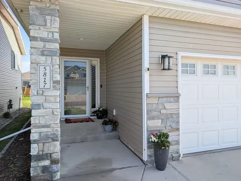 5817 57 Avenue S Fargo ND 58104