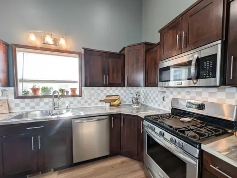 5817 57 Avenue S Fargo ND 58104