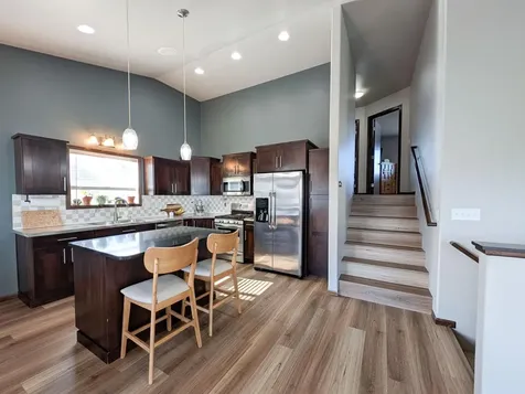 5817 57 Avenue S Fargo ND 58104