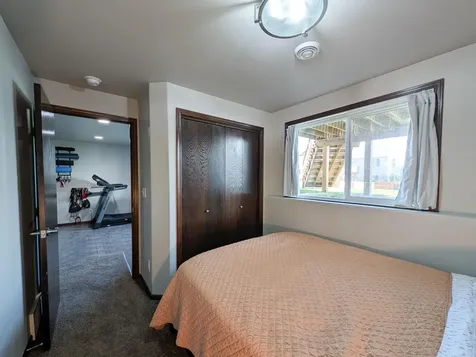 5817 57 Avenue S Fargo ND 58104