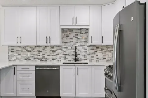 16008 Sheldon Avenue Eden Prairie MN 55344