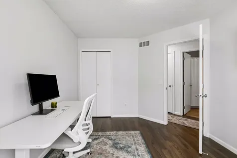 16008 Sheldon Avenue Eden Prairie MN 55344