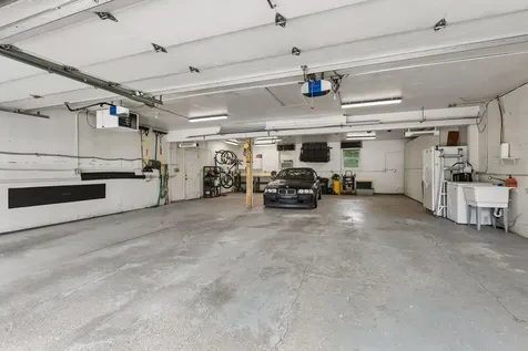 16008 Sheldon Avenue Eden Prairie MN 55344